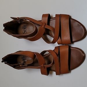 4 for $15 - Sofft Brown Leather Strappy Sandel